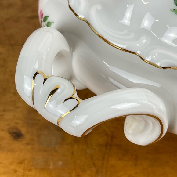 Vintage Crown Bavaria Juliette Covered Round Serving Bowl Handles Gold Trim - Picture 5 of 12